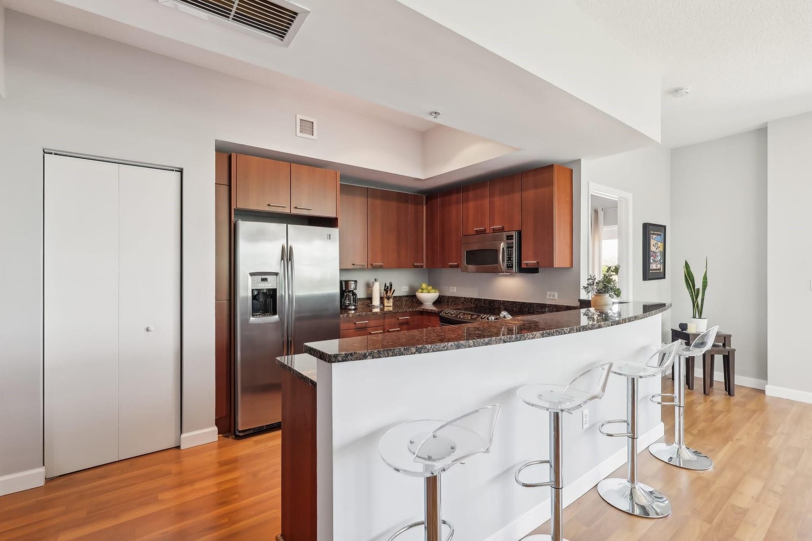 2301 Wilton Drive R303 — photo 3
