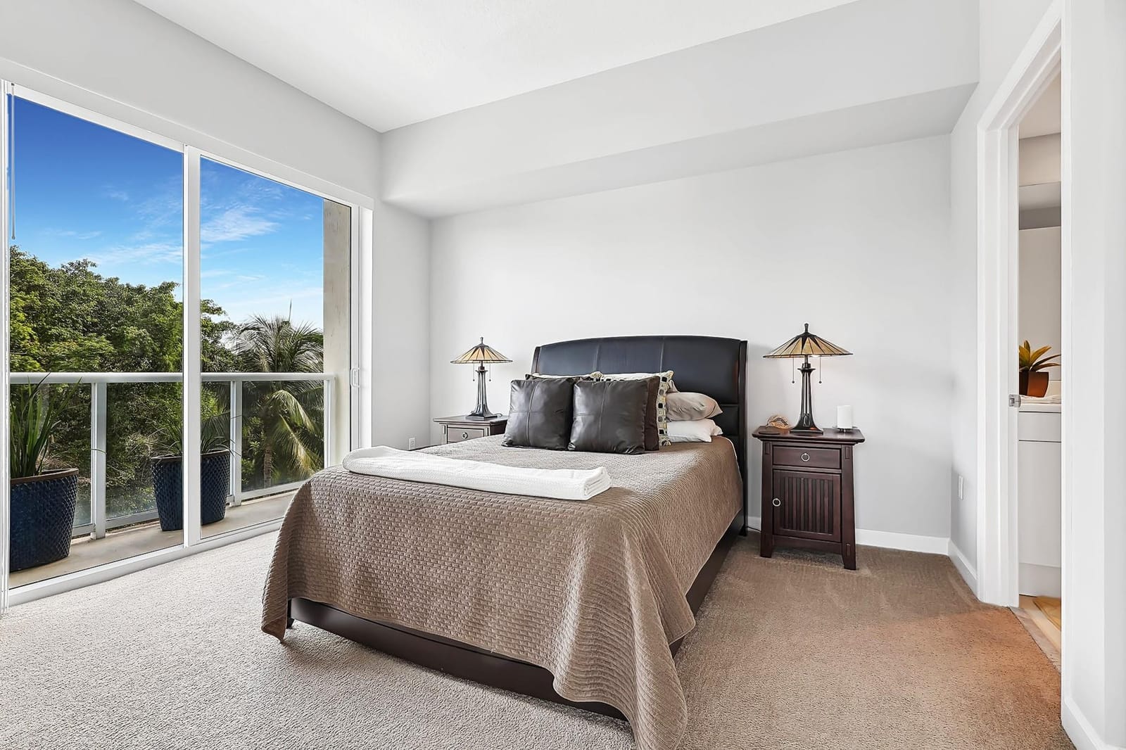 2301 Wilton Drive R303 — photo 6