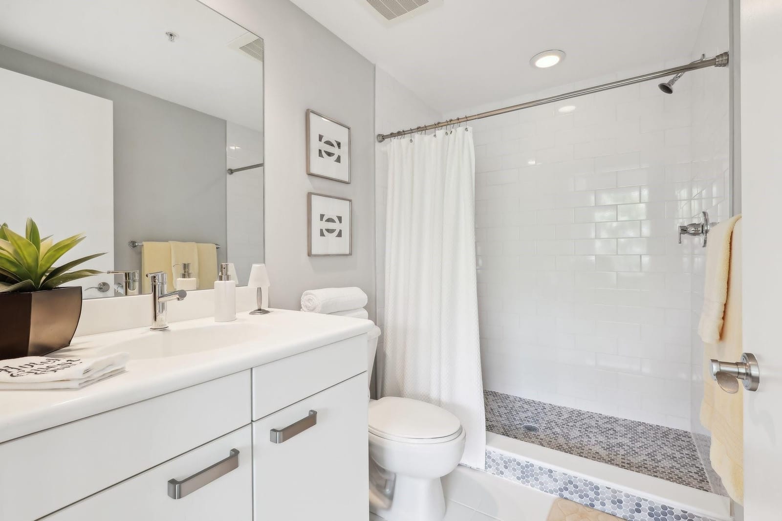 2301 Wilton Drive R303 — photo 7