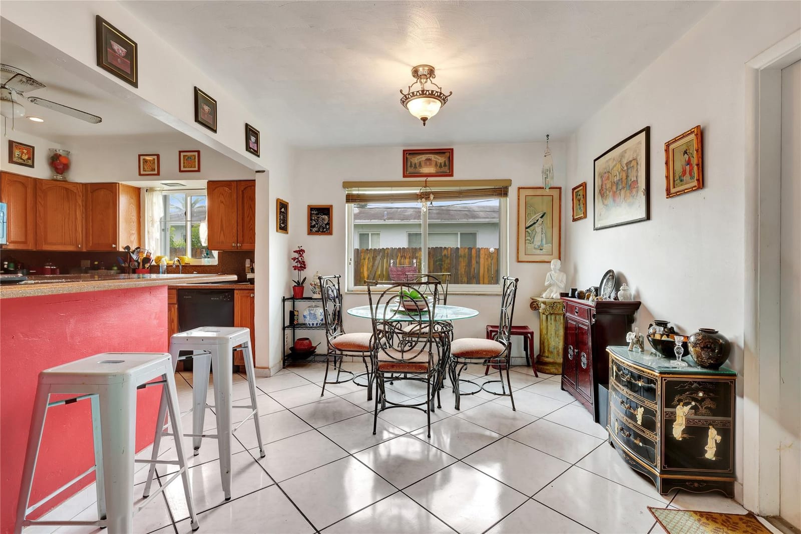 2458 Plunkett Street — photo 8