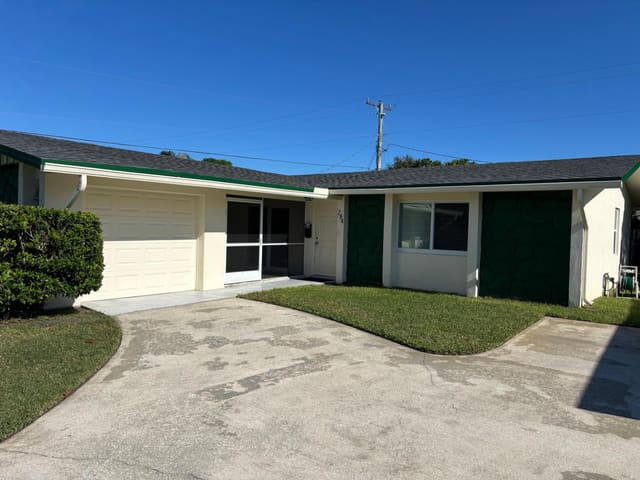 284 Cherry Street, Palm Beach Gardens, FL 33410