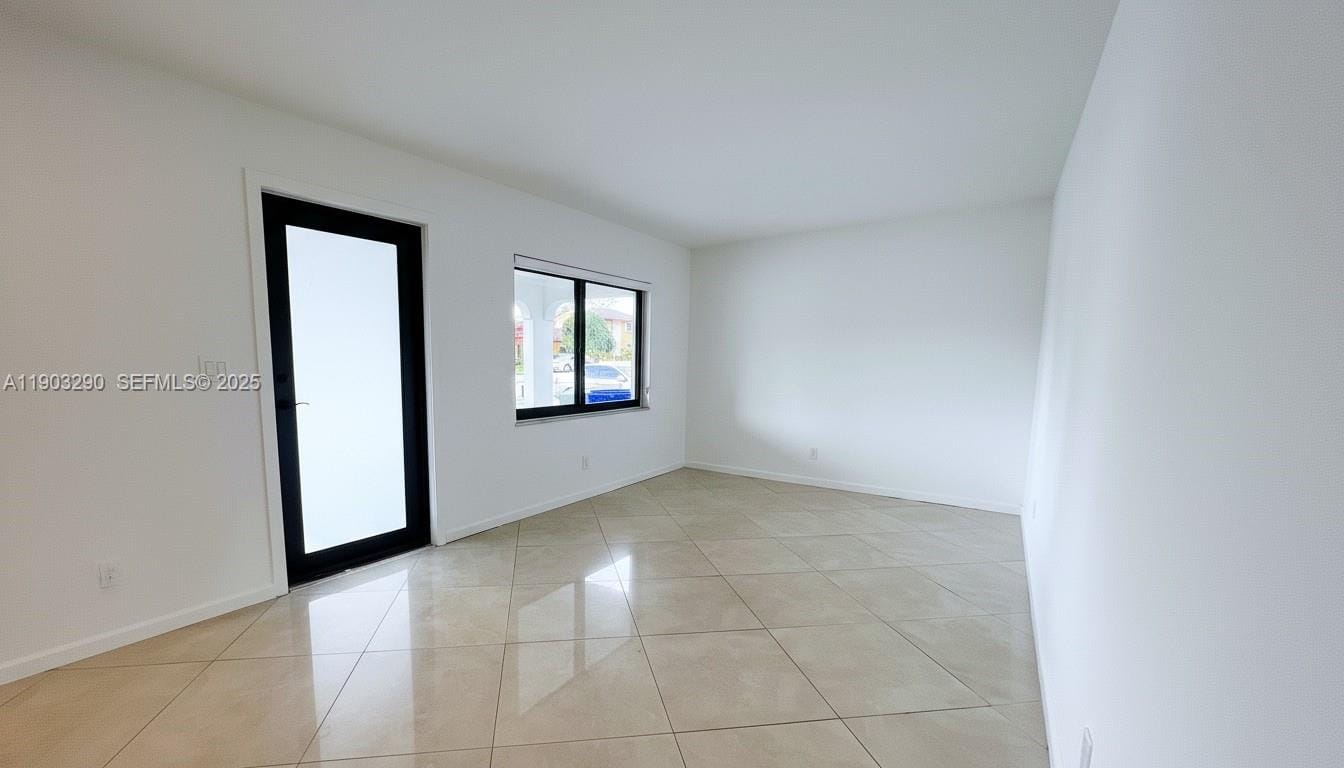 270 NW 40th Court, Miami, FL 33126 photo 14