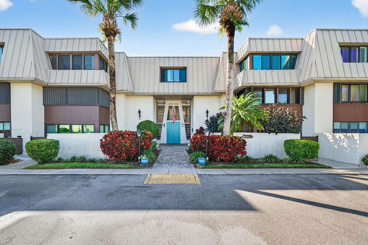 1800 SE Saint Lucie Boulevard 7-307, Stuart, FL 34996 photo 20