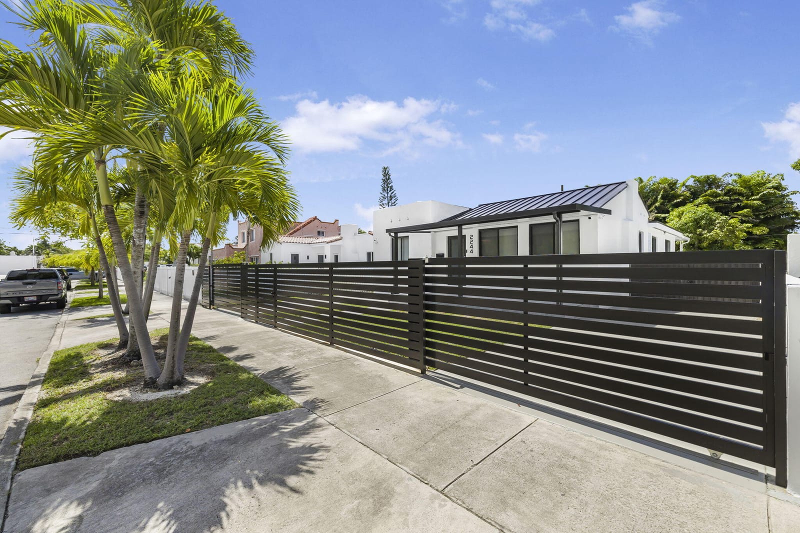 2244 SW 10th Street — photo 3