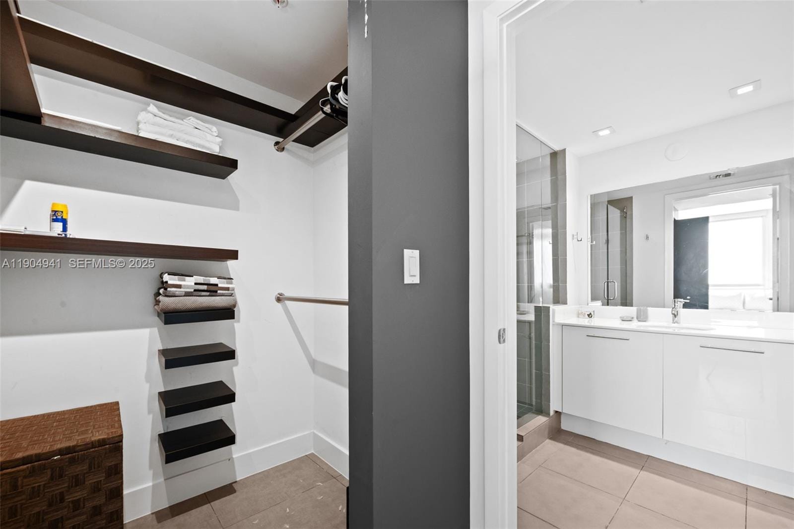 92 SW 3rd Street 3809, Miami, FL 33130 photo 16