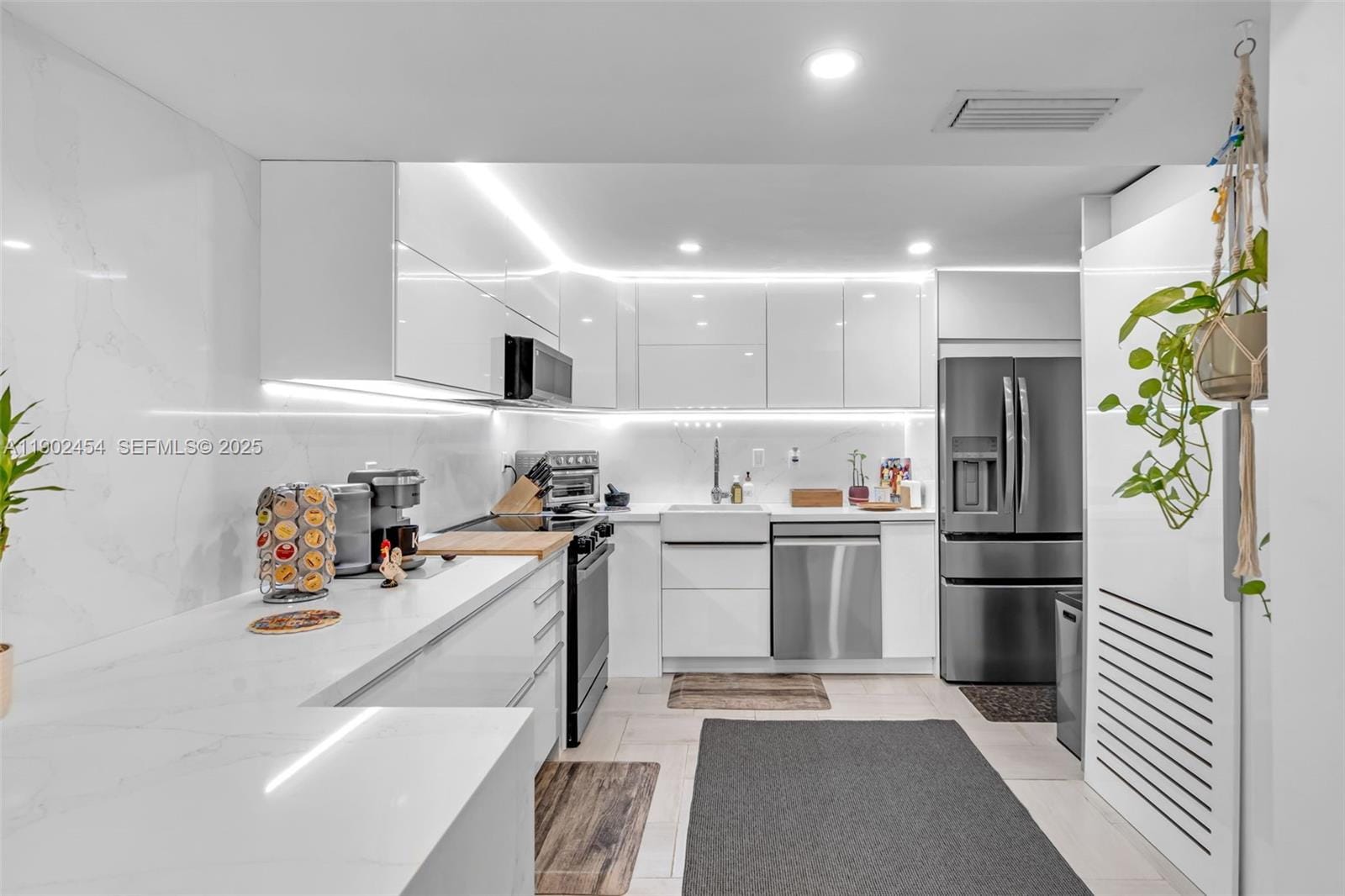 101 Ocean Lane Drive 108, Key Biscayne, FL 33149 photo 1