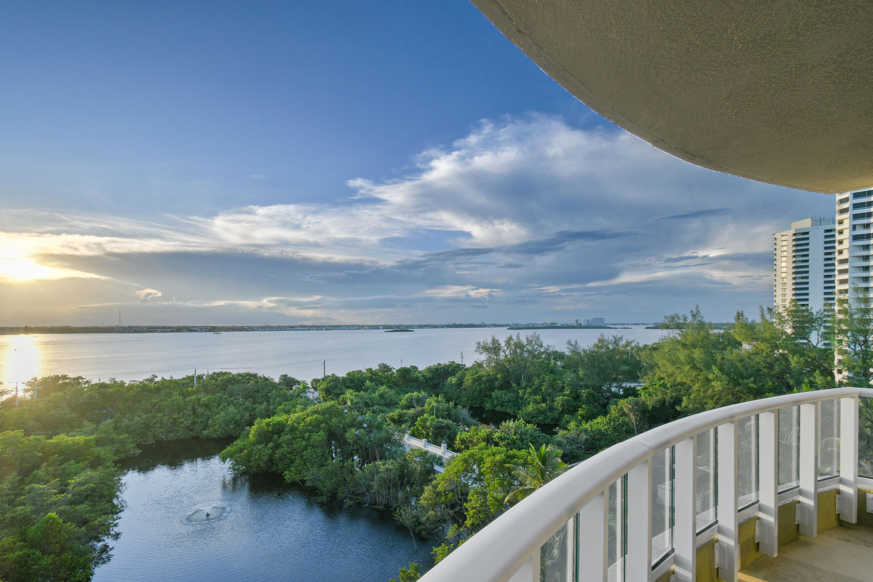 5050 N Ocean Drive 703, Singer Island, FL 33404, Singer Island