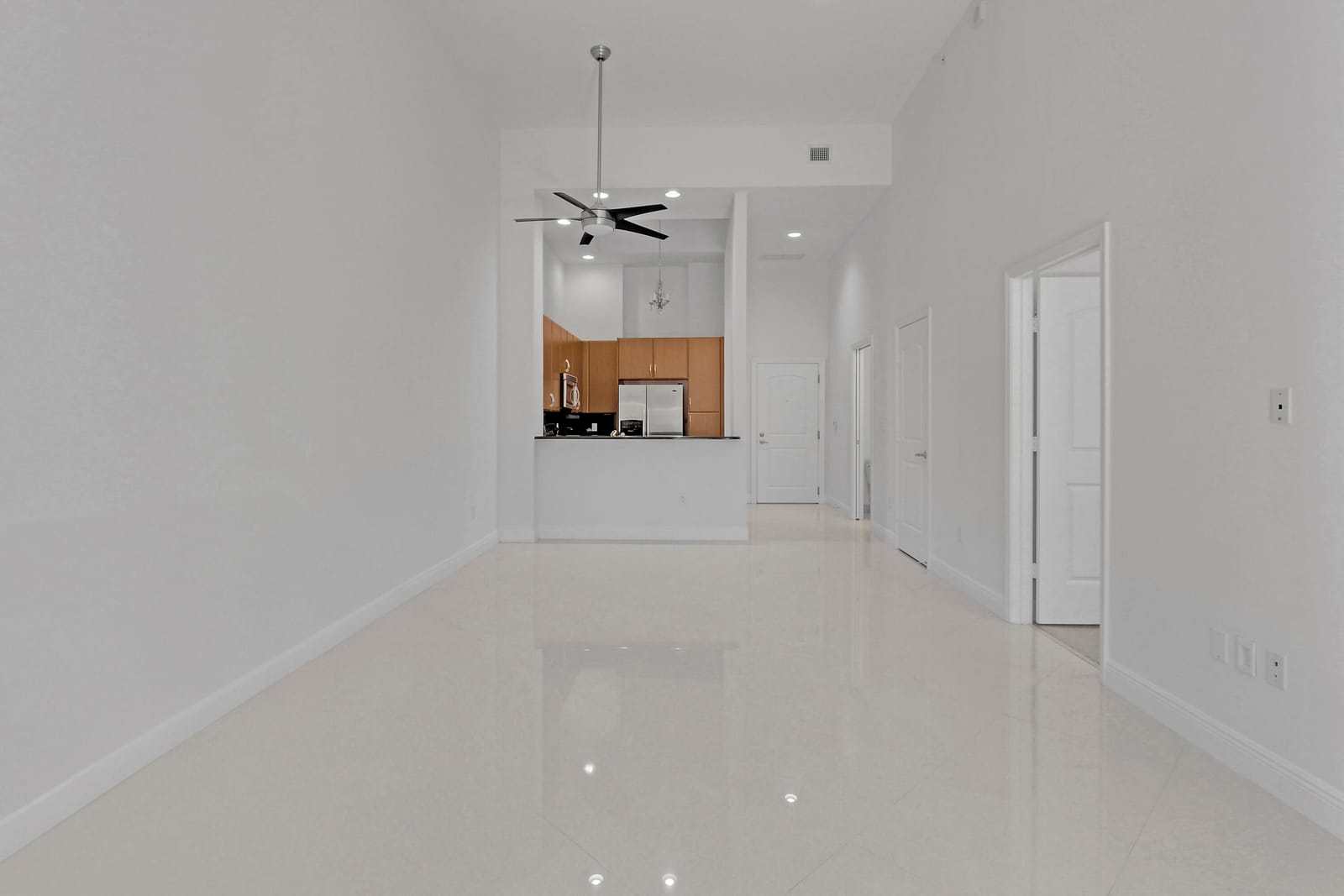 701 S Olive Avenue 307 — photo 11