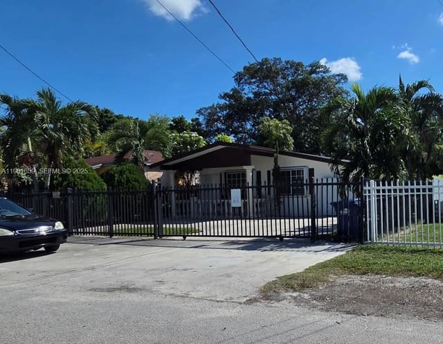 2936 NW 47th Street, sold in Amd Pl Of Browns Sub, Miami, FL