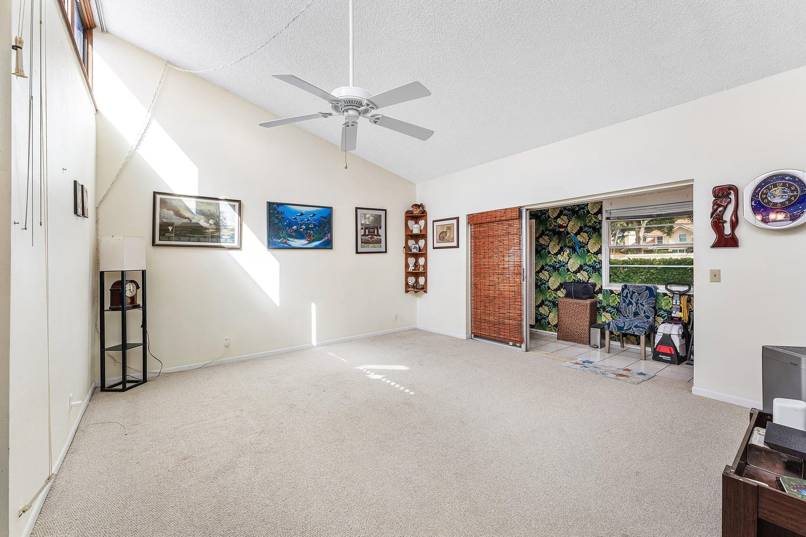 2541 Boundbrook Boulevard 110, Palm Springs, FL 33406 photo 15