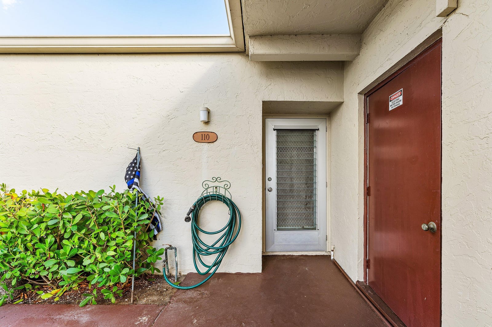 2541 Boundbrook Boulevard 110, Palm Springs, FL 33406 photo 5