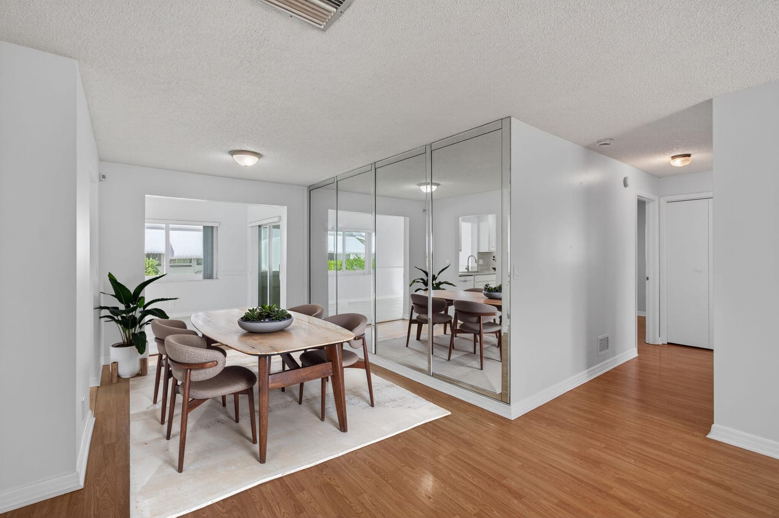 2095 SW 13th Terrace — photo 4