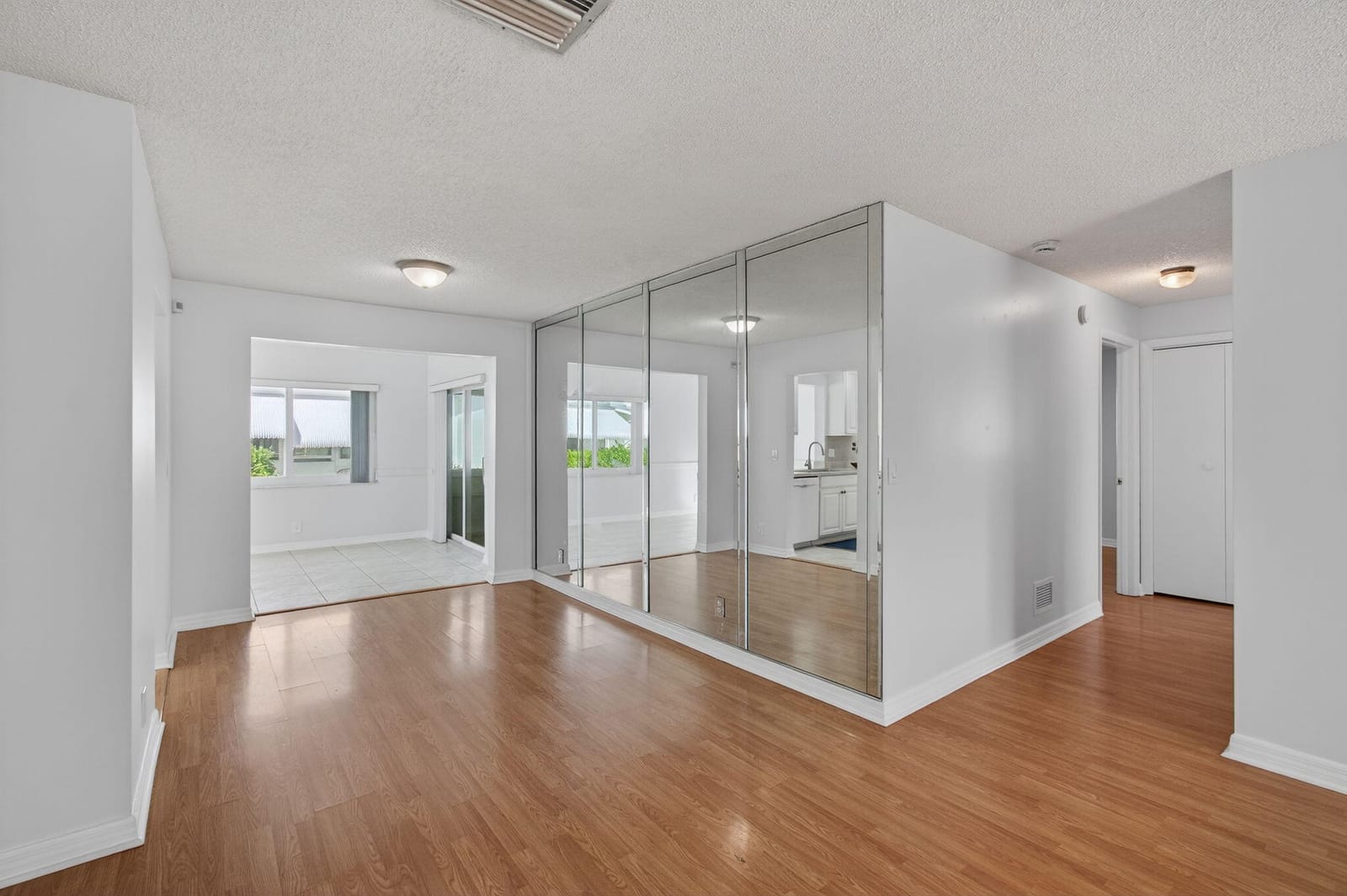 2095 SW 13th Terrace — photo 5