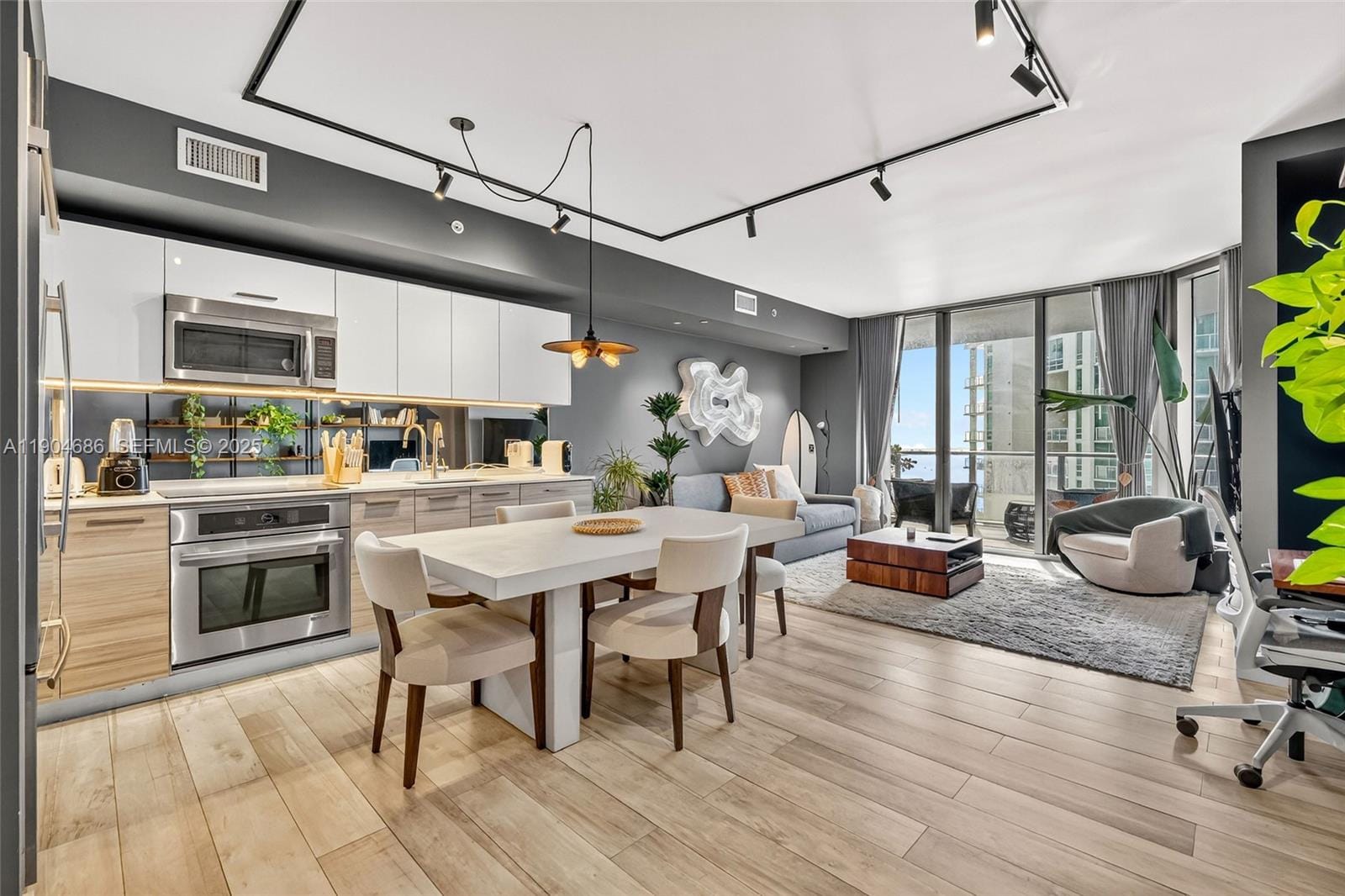 1300 Brickell Bay Drive 2403, Miami, FL 33131 photo 4