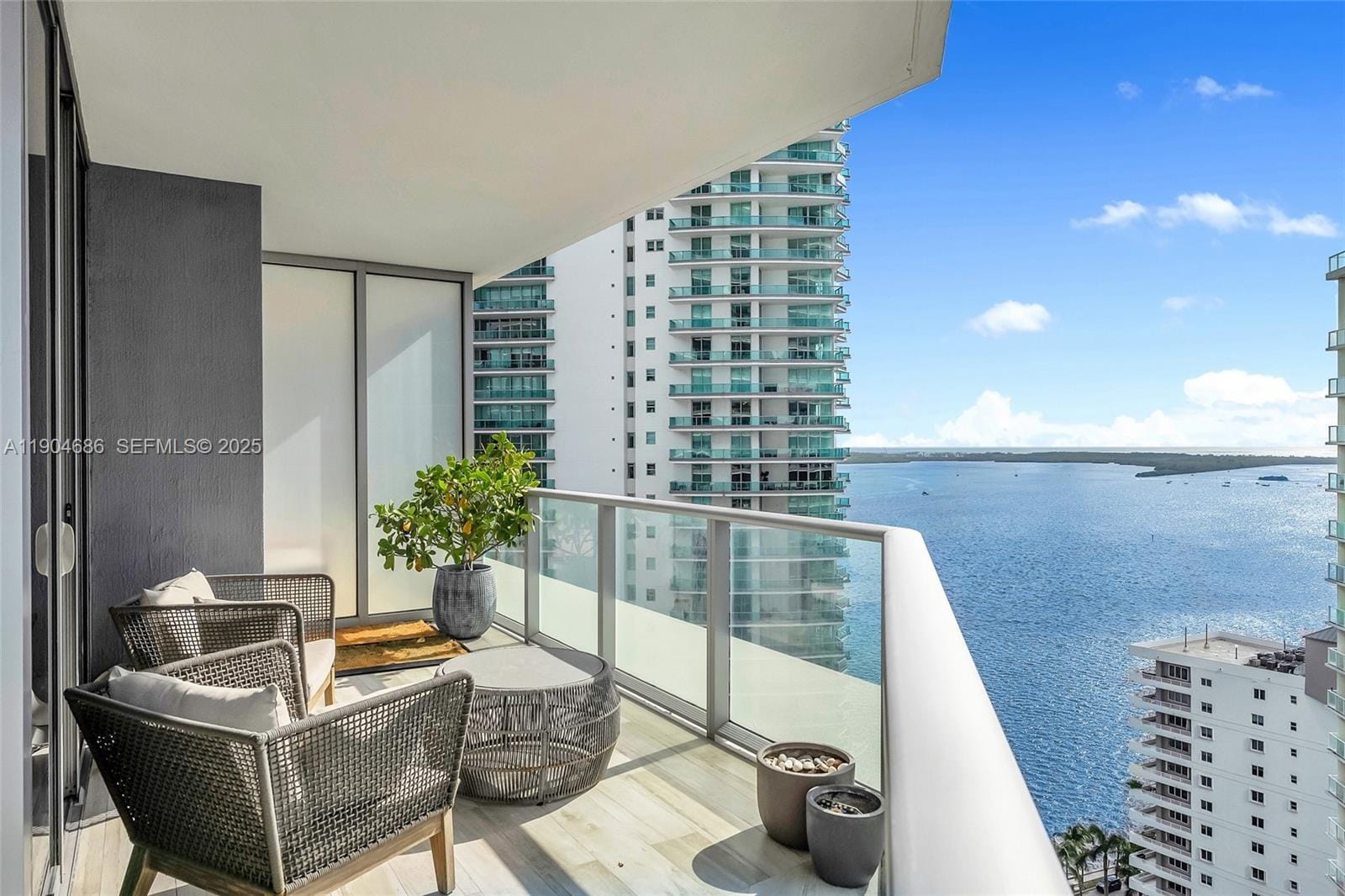 1300 Brickell Bay Drive 2403, Miami, FL 33131 photo 9
