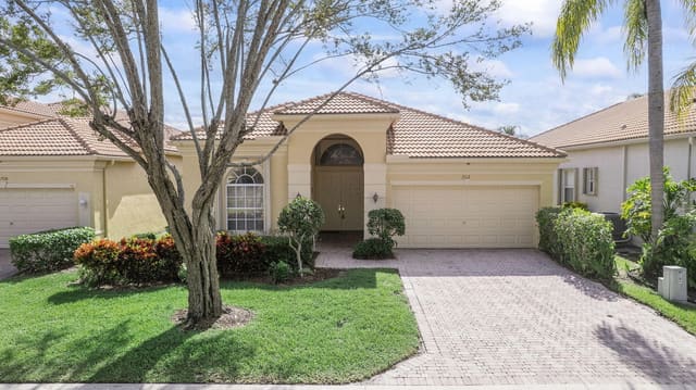 7112 Demedici Circle, Delray Beach, FL 33446