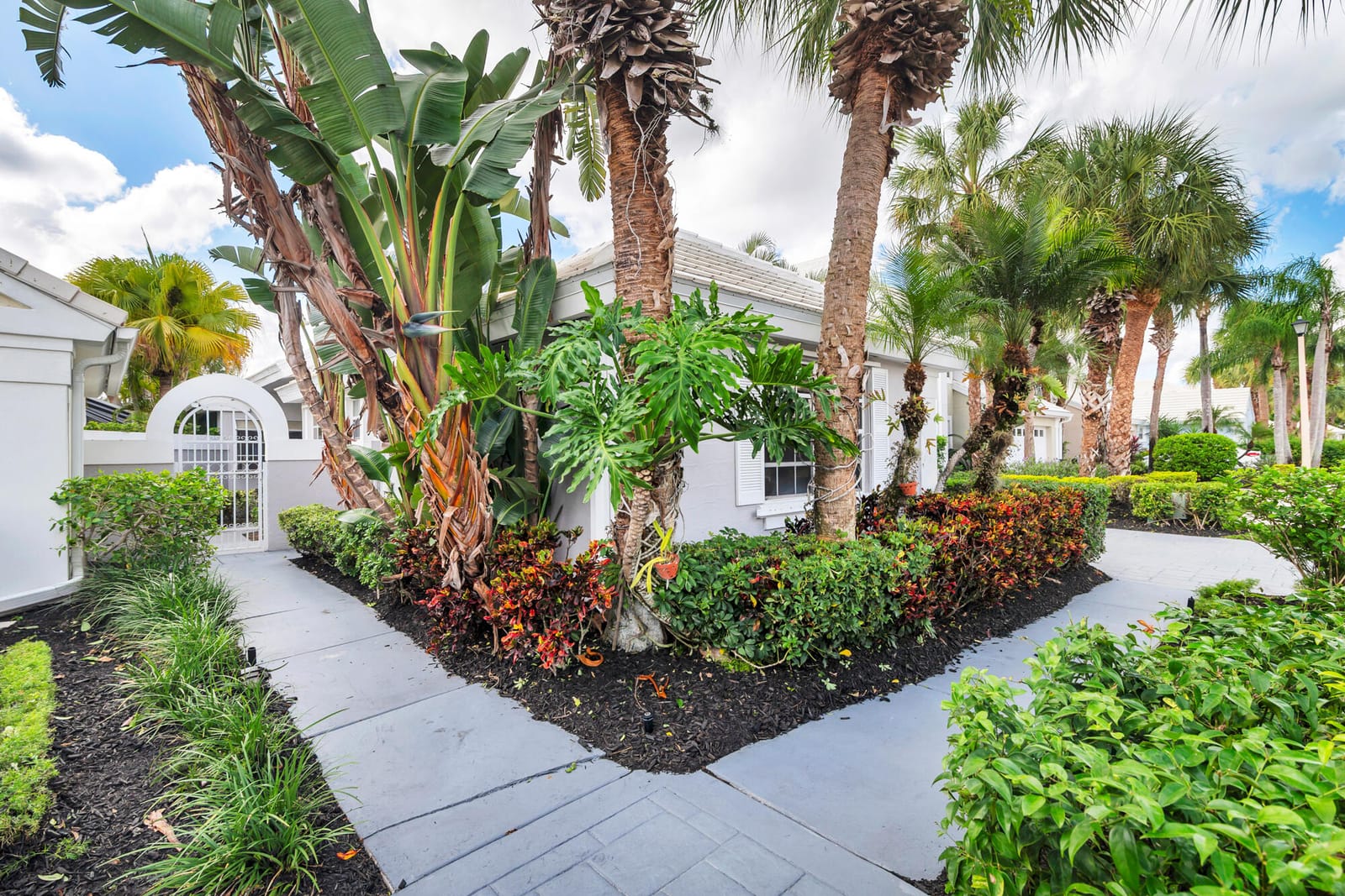 9158 Heathridge Drive, West Palm Beach, FL 33411 photo 5