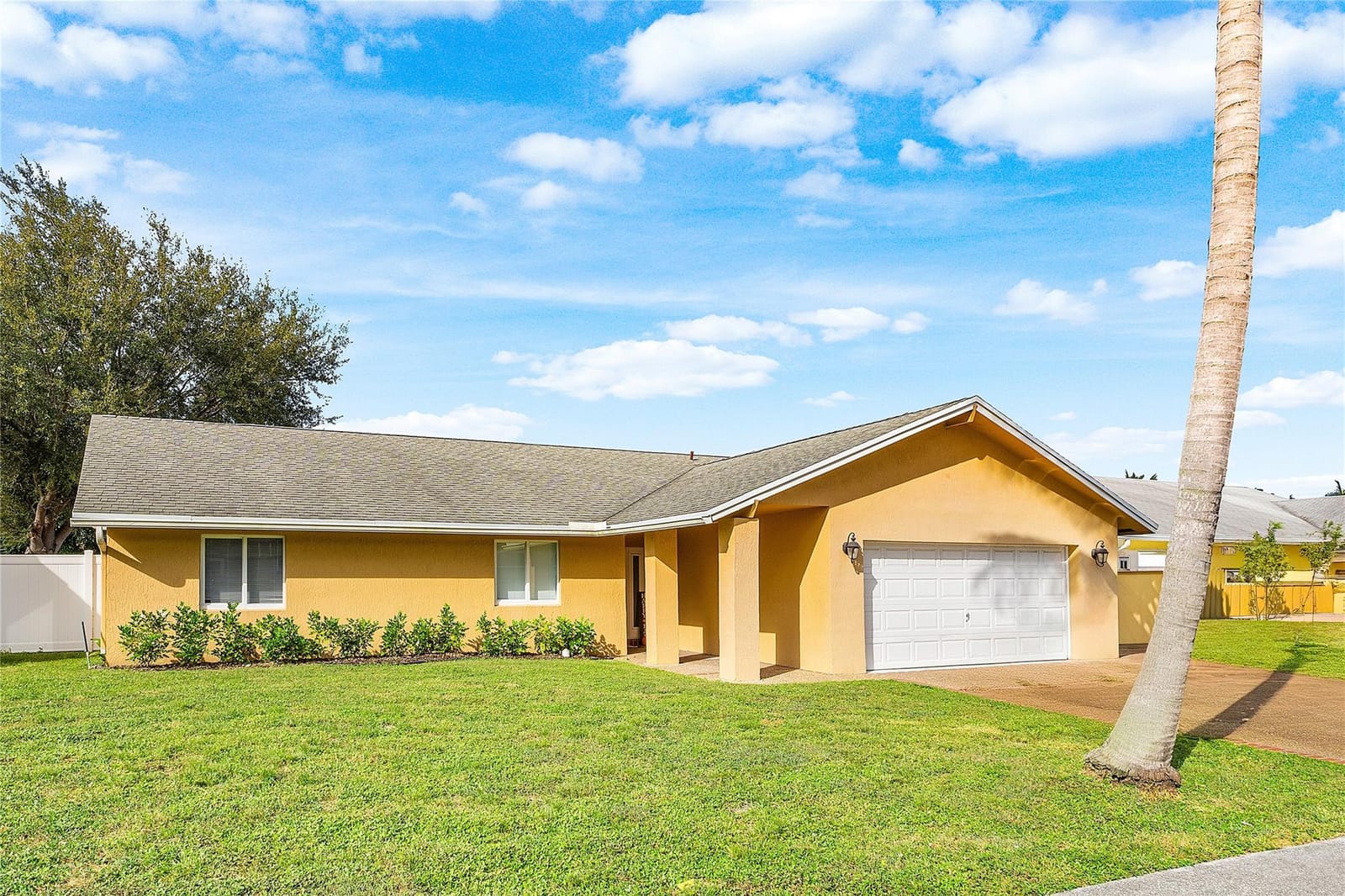 9661 Carousel Circle, Boca Raton, FL 33434