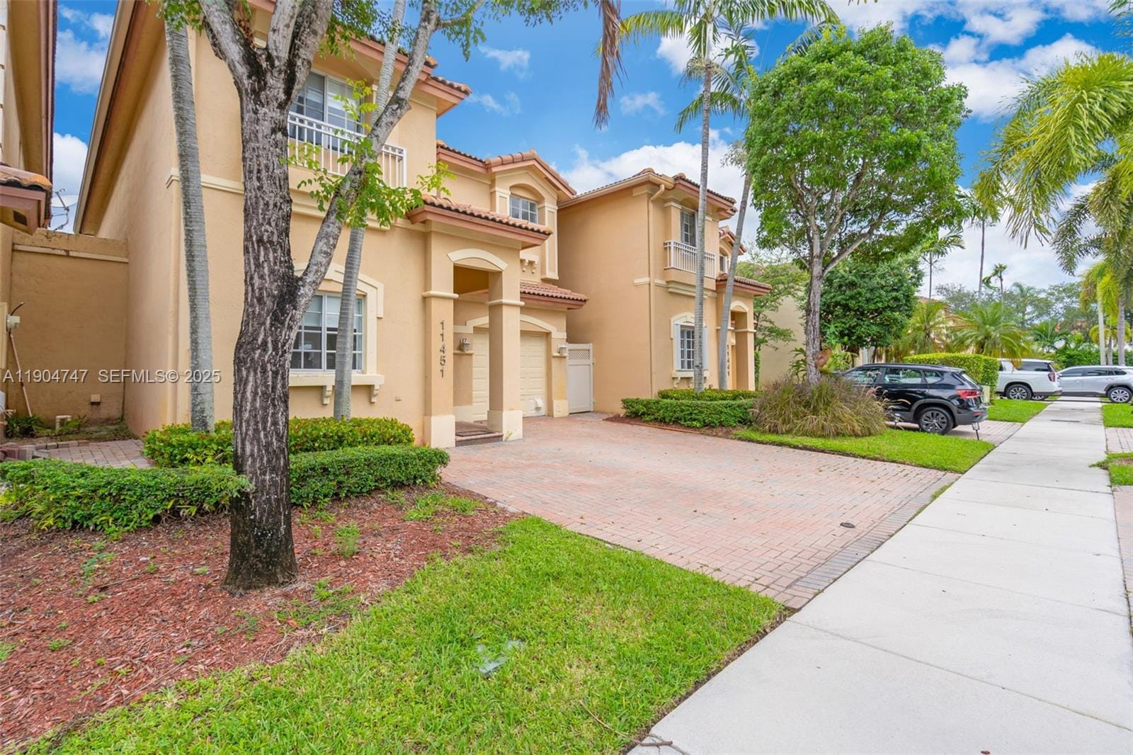 11451 NW 68th Terrace, Doral, FL 33178 photo 2