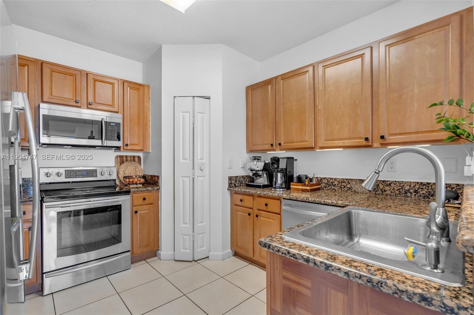 11451 NW 68th Terrace, Doral, FL 33178 photo 15