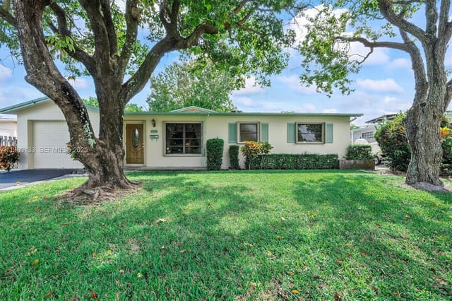12108 Colony Avenue, Palm Beach Gardens, FL 33410