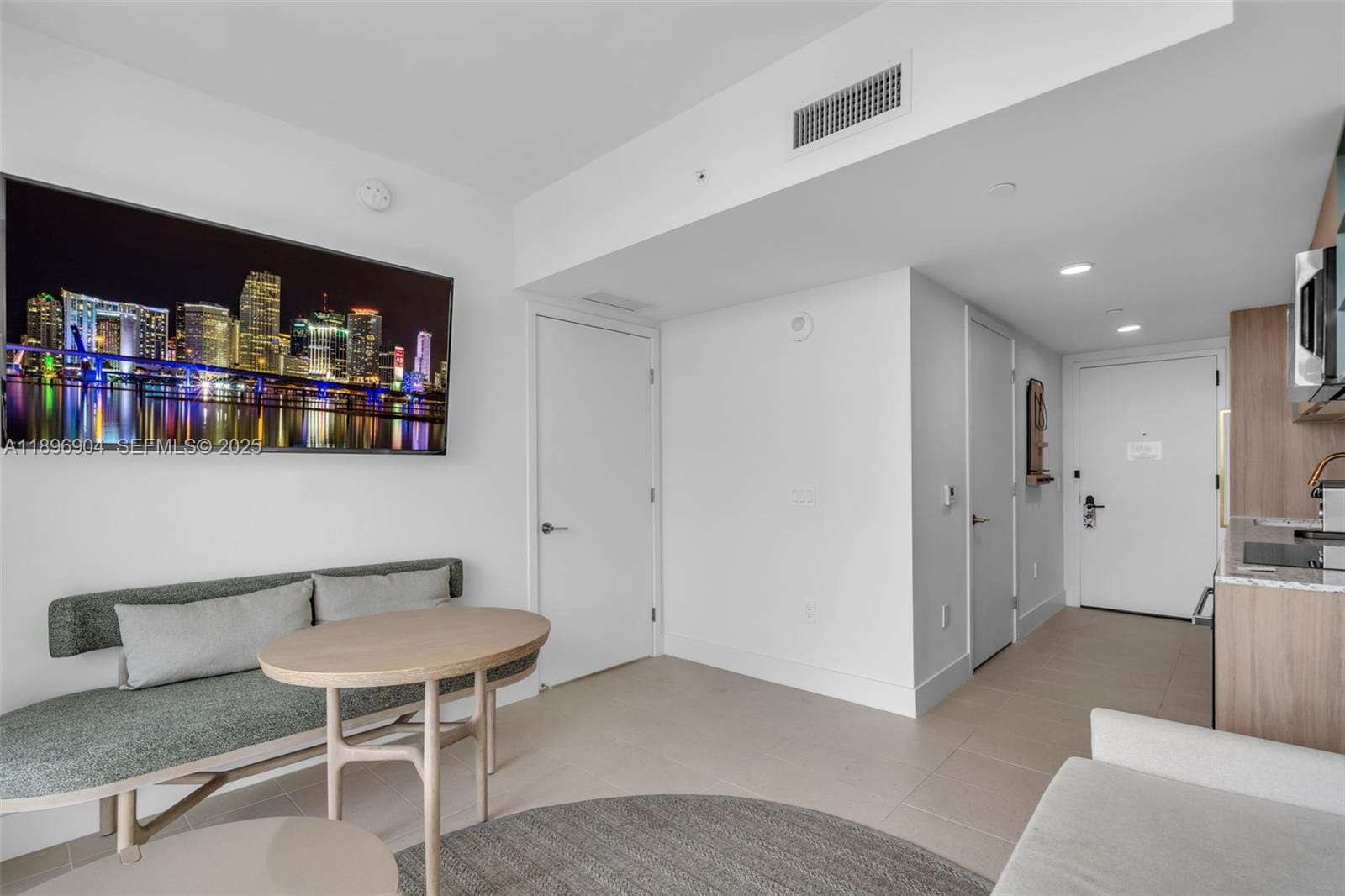 159 NE 6th Street 4514 — photo 3