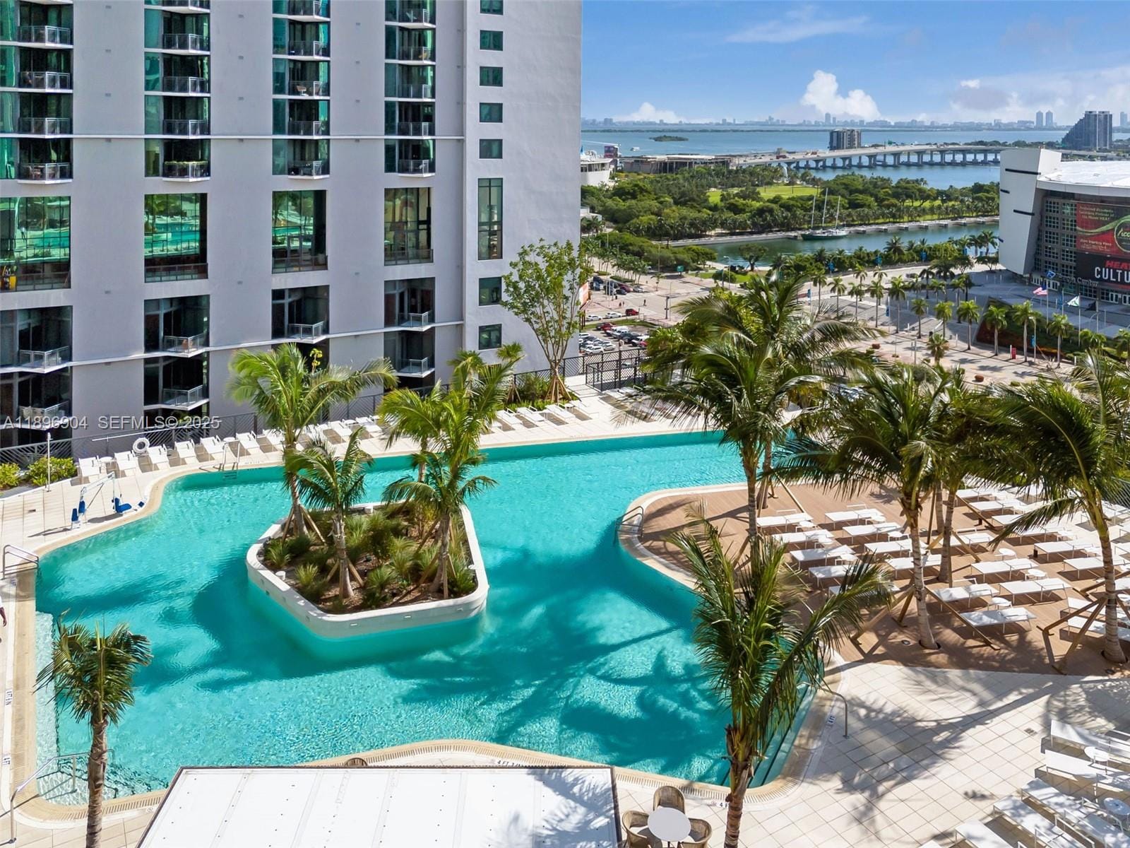 159 NE 6th Street 4514, Miami, FL 33132 photo 25