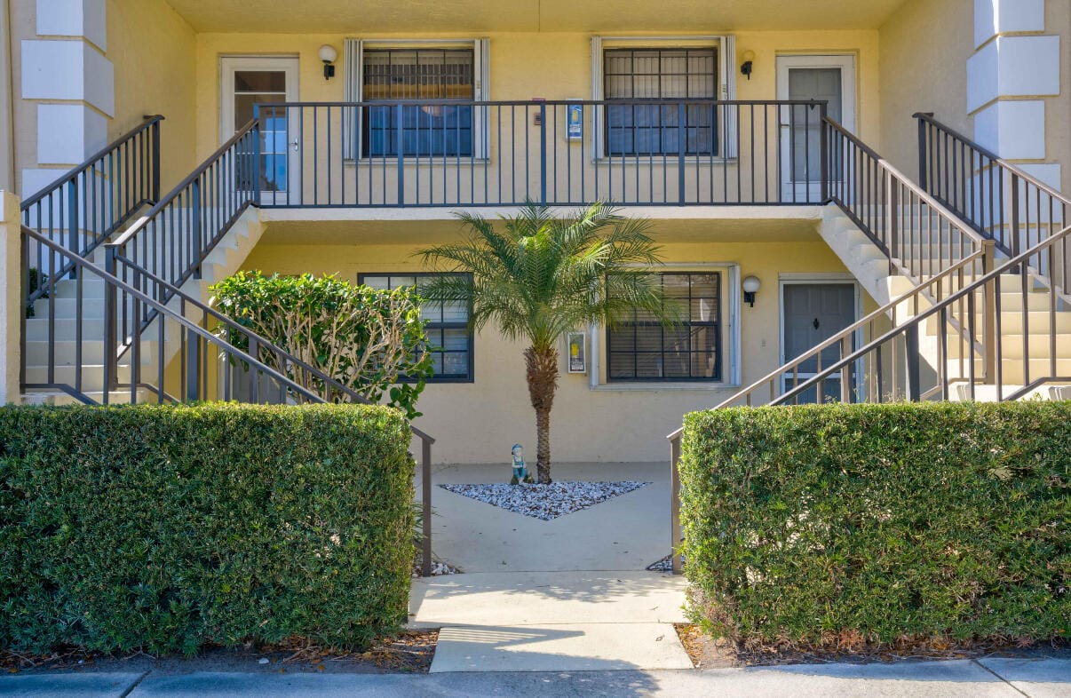 1132 Keystone Drive N C, Jupiter, FL 33458 photo 2