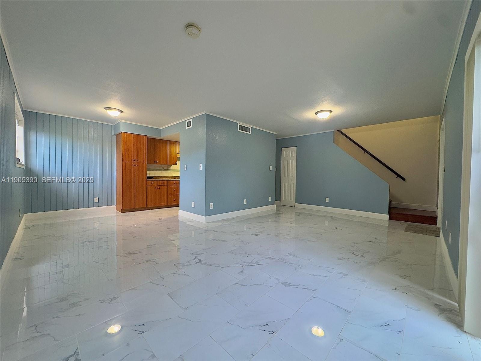 9104 SW 159th Terrace 9104 — photo 2