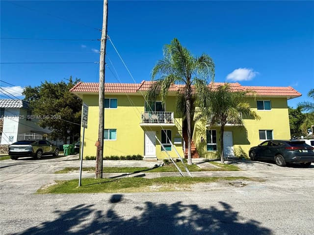 4201 SW 7th Street, Miami, FL 33134