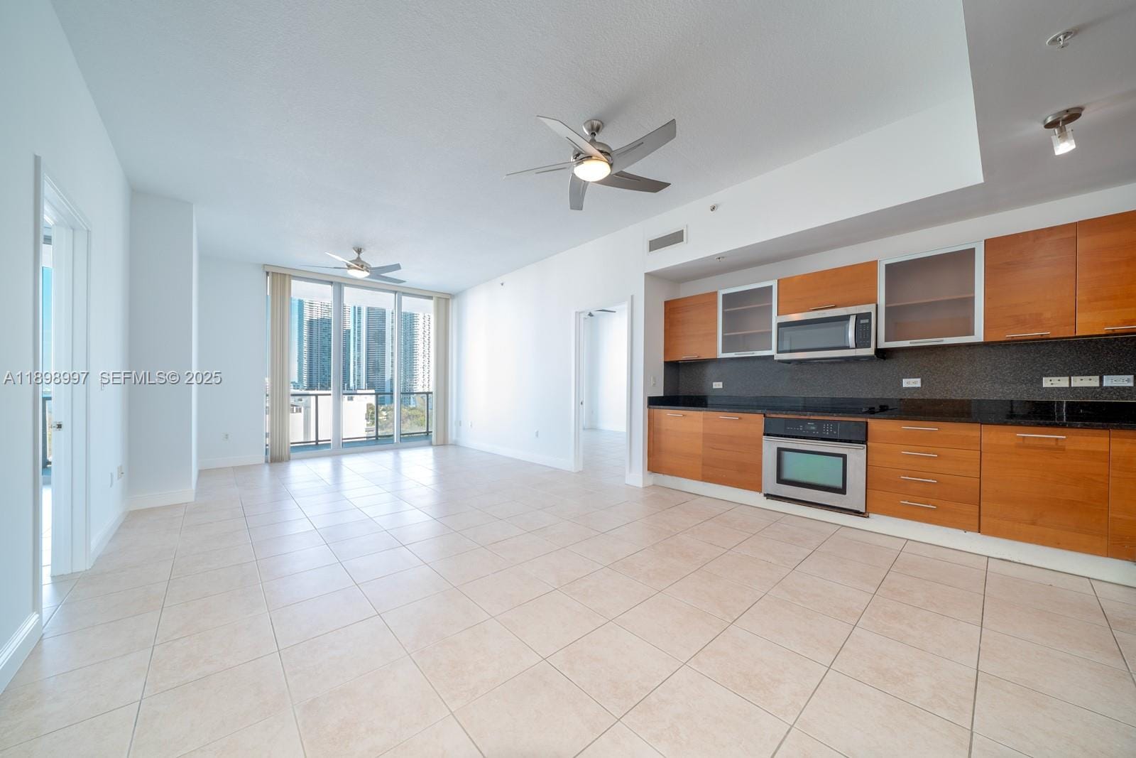 3470 E Coast Avenue H0913, Miami, FL 33137 photo 2