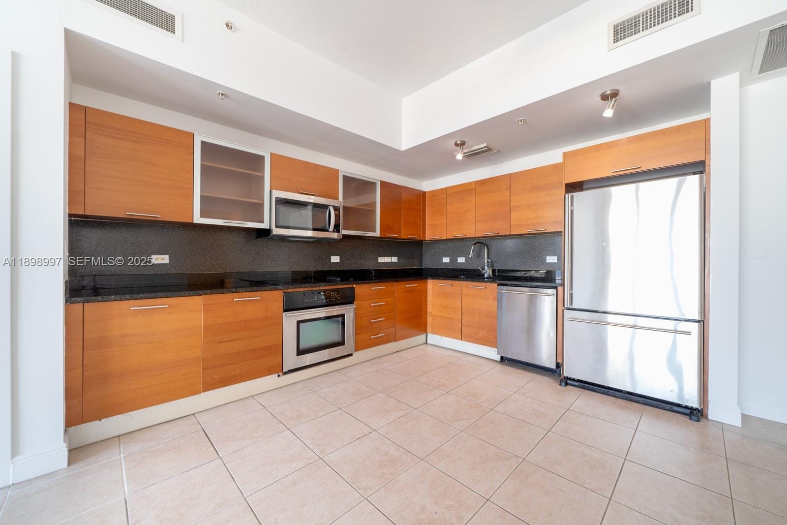 3470 E Coast Avenue H0913, Miami, FL 33137 photo 3