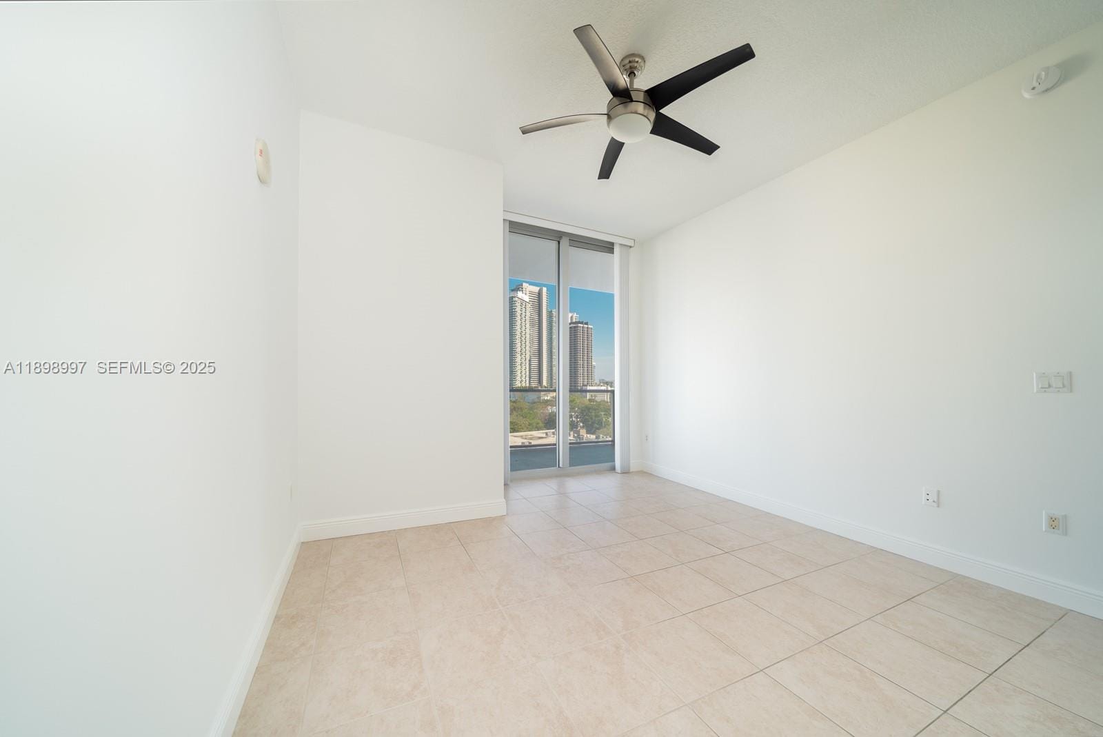 3470 E Coast Avenue H0913, Miami, FL 33137 photo 5