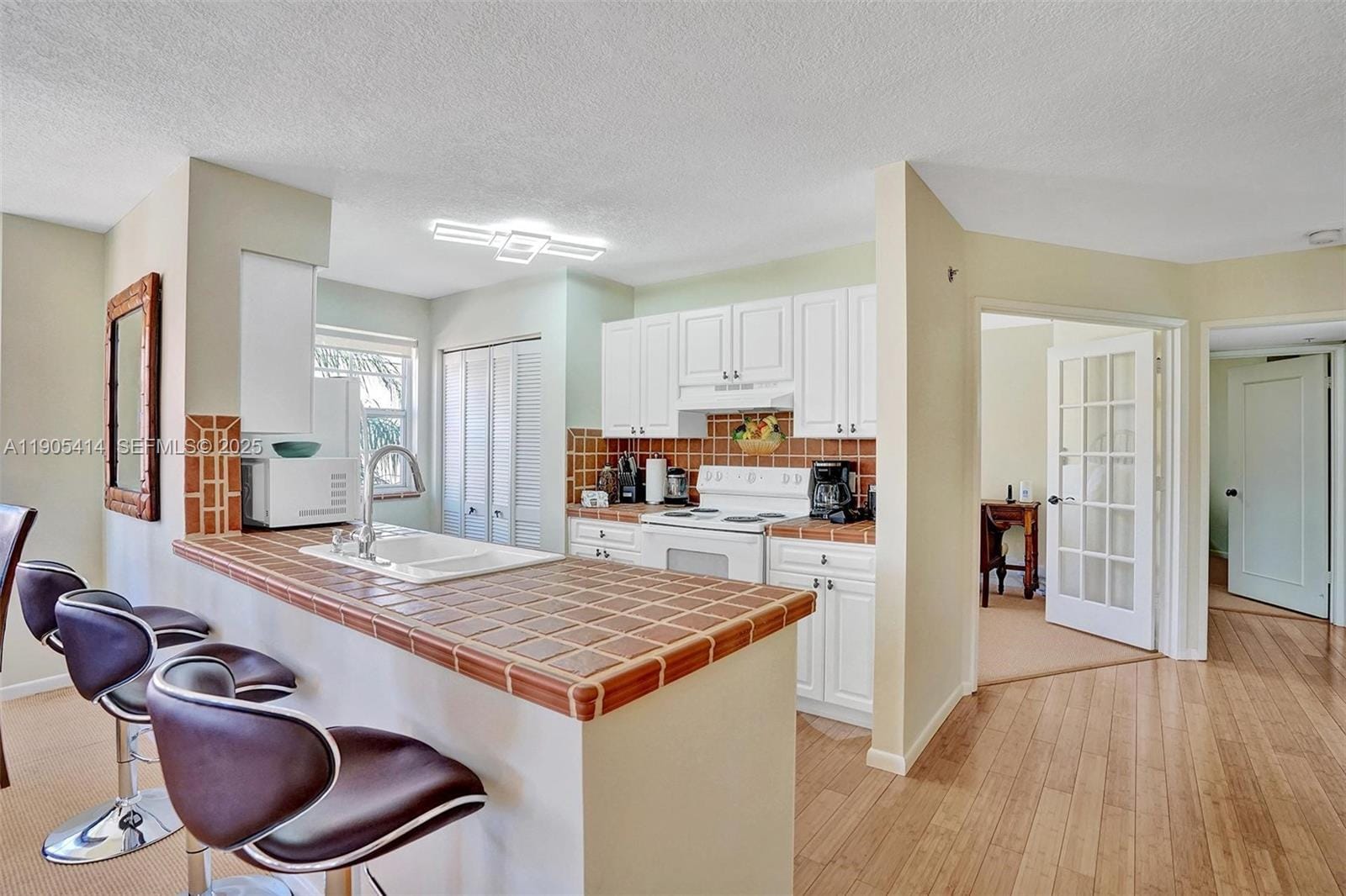 19877 E Country Club Drive 3607, Aventura, FL 33180 photo 5