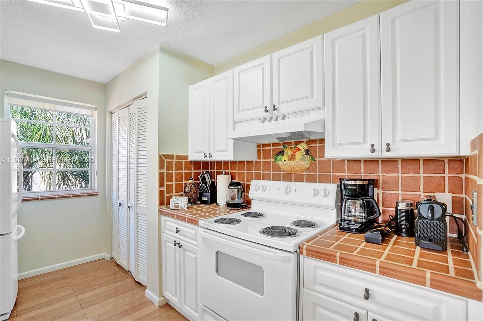 19877 E Country Club Drive 3607, Aventura, FL 33180 photo 9