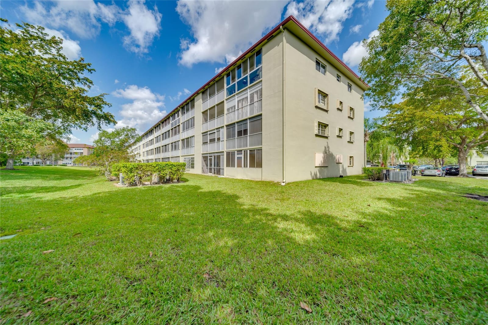 13250 SW 7th Court 303-L — photo 5