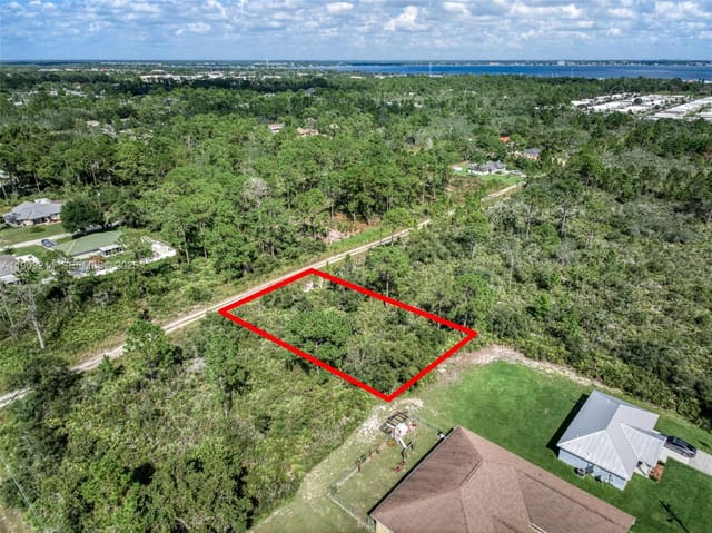 262 Oriole Avenue, sold in Sebring Hills So Unit 2, Sebring, FL
