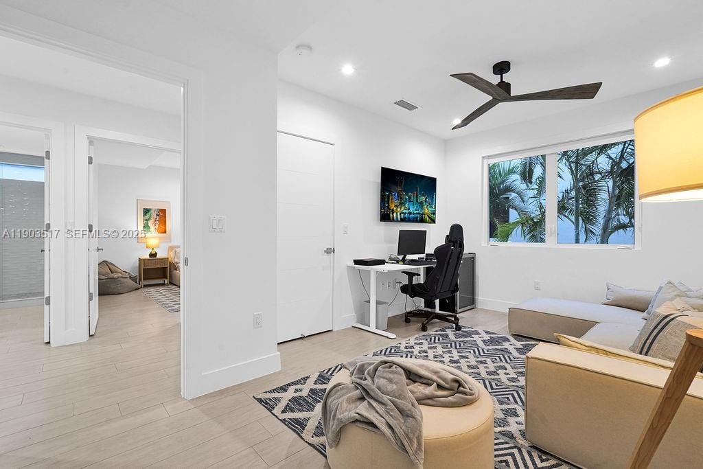 348 Desoto Street, Hollywood, FL 33019 photo 30