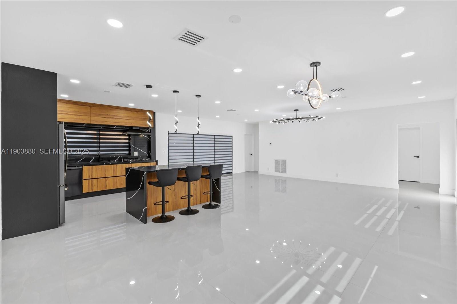 19511 NE 18th Place, Miami, FL 33179, Miami