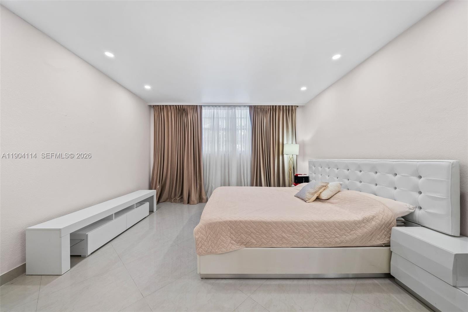 19390 Collins Avenue 209 — photo 12
