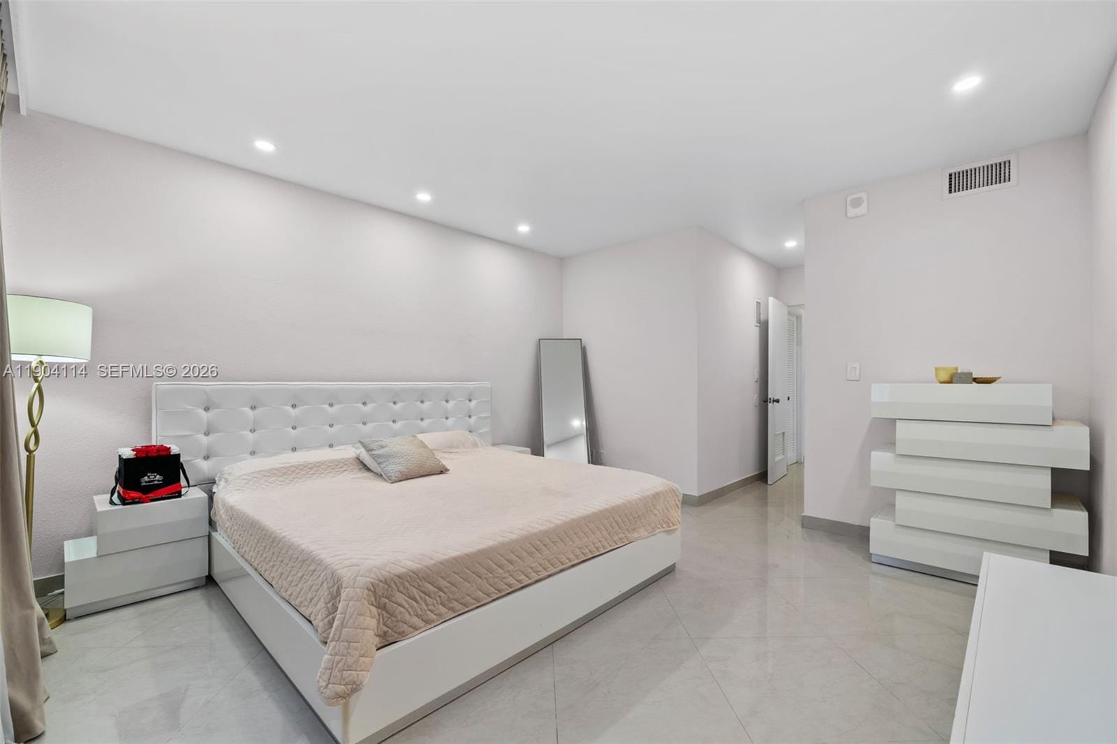19390 Collins Avenue 209, Sunny Isles Beach, FL 33160 photo 13