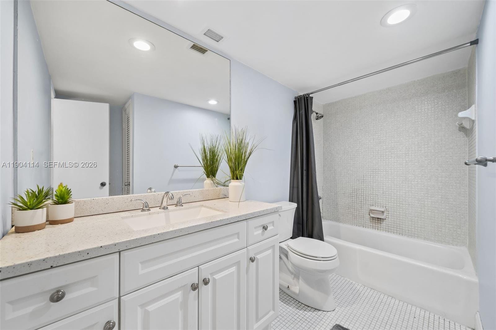 19390 Collins Avenue 209, Sunny Isles Beach, FL 33160 photo 14