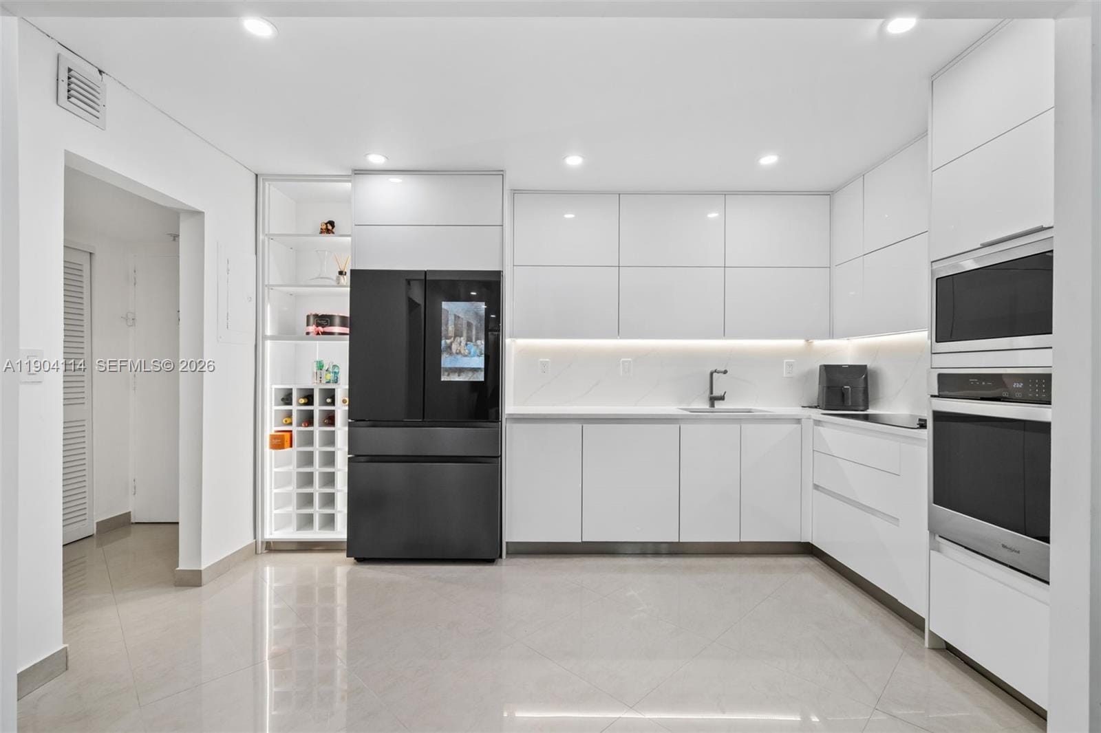 19390 Collins Avenue 209 — photo 7