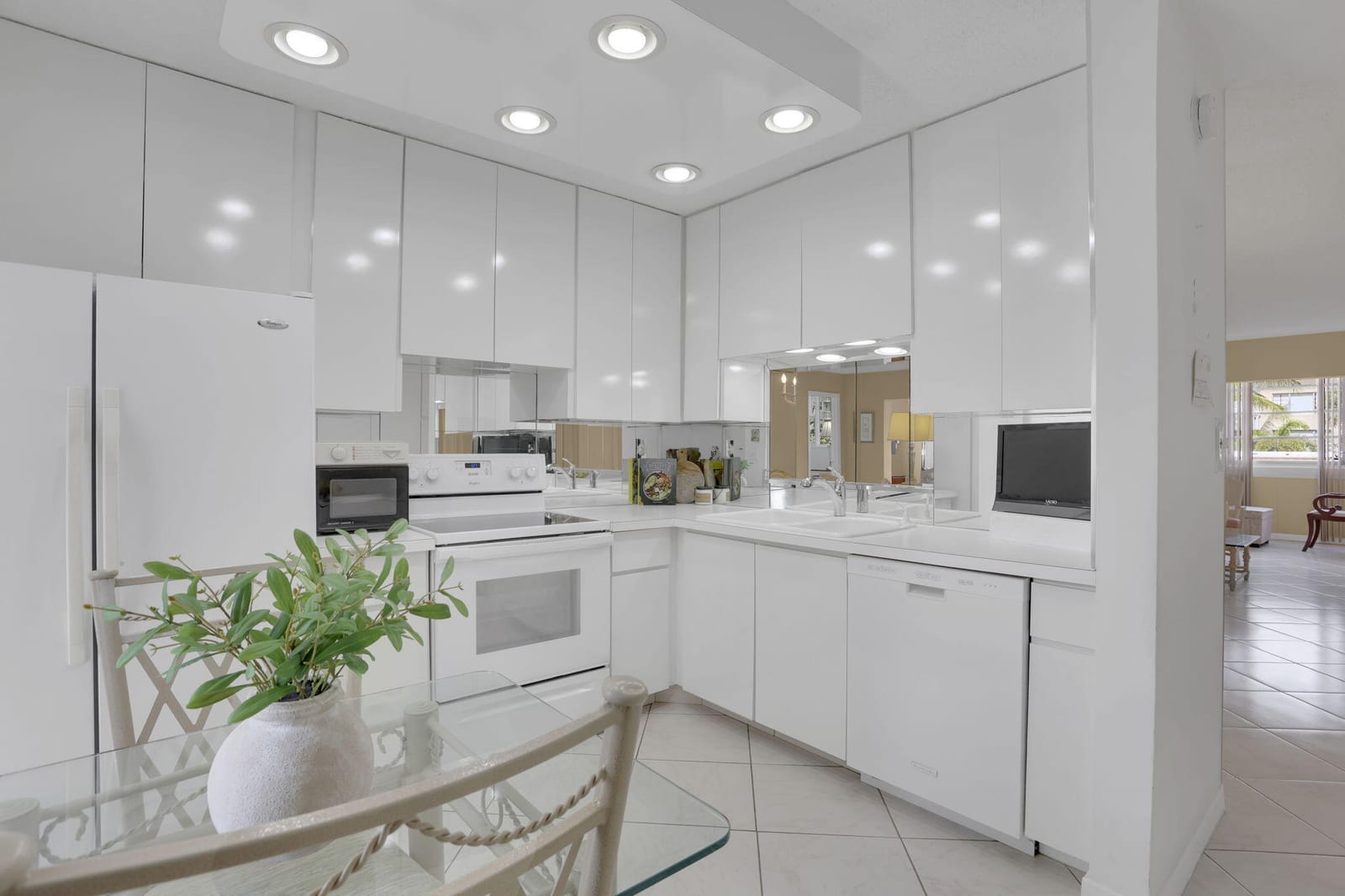1891 S Ocean Drive 202 — photo 4