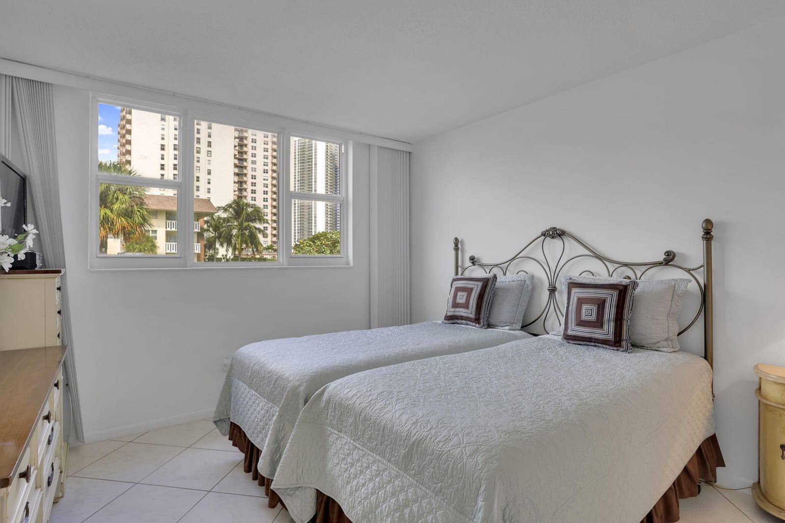 1891 S Ocean Drive 202 — photo 10