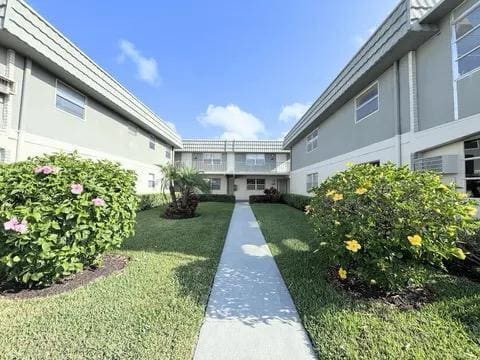 280 Flanders F, Delray Beach, FL 33484
