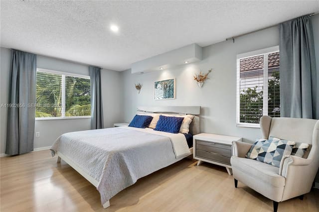 236 NW 118th Drive, sold in West Glen Manor, Coral Springs, FL