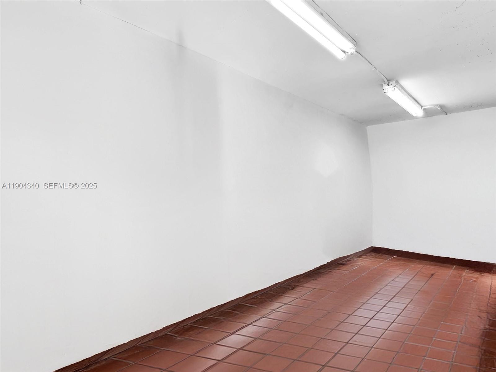 2112 NW 36th Street — photo 11
