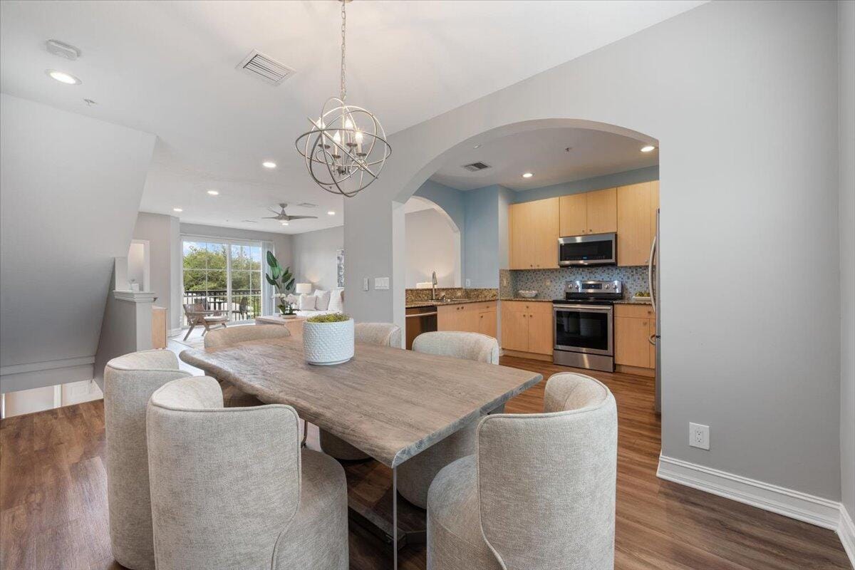334 NW 1st Street — photo 11