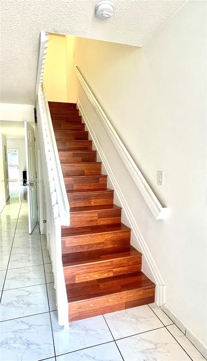 9203 Fontainebleau Boulevard 113 — photo 4